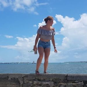 Meet your Posher, Julie